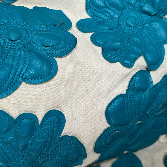 Oversize Big Buddha Turquoise Hibiscus Bag - Picture 13 of 16